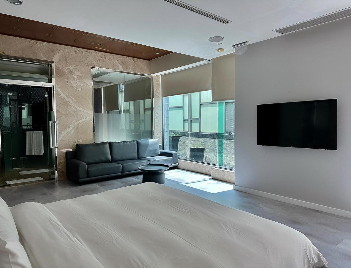 All-Ur Boutique Motel-Ping Tung Branch Pingtung Exteriör bild