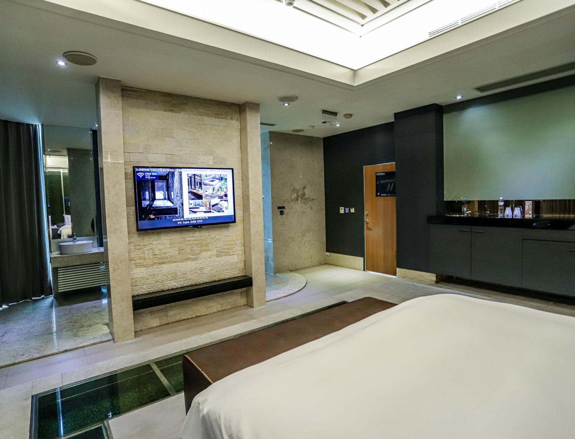 All-Ur Boutique Motel-Ping Tung Branch Pingtung Exteriör bild