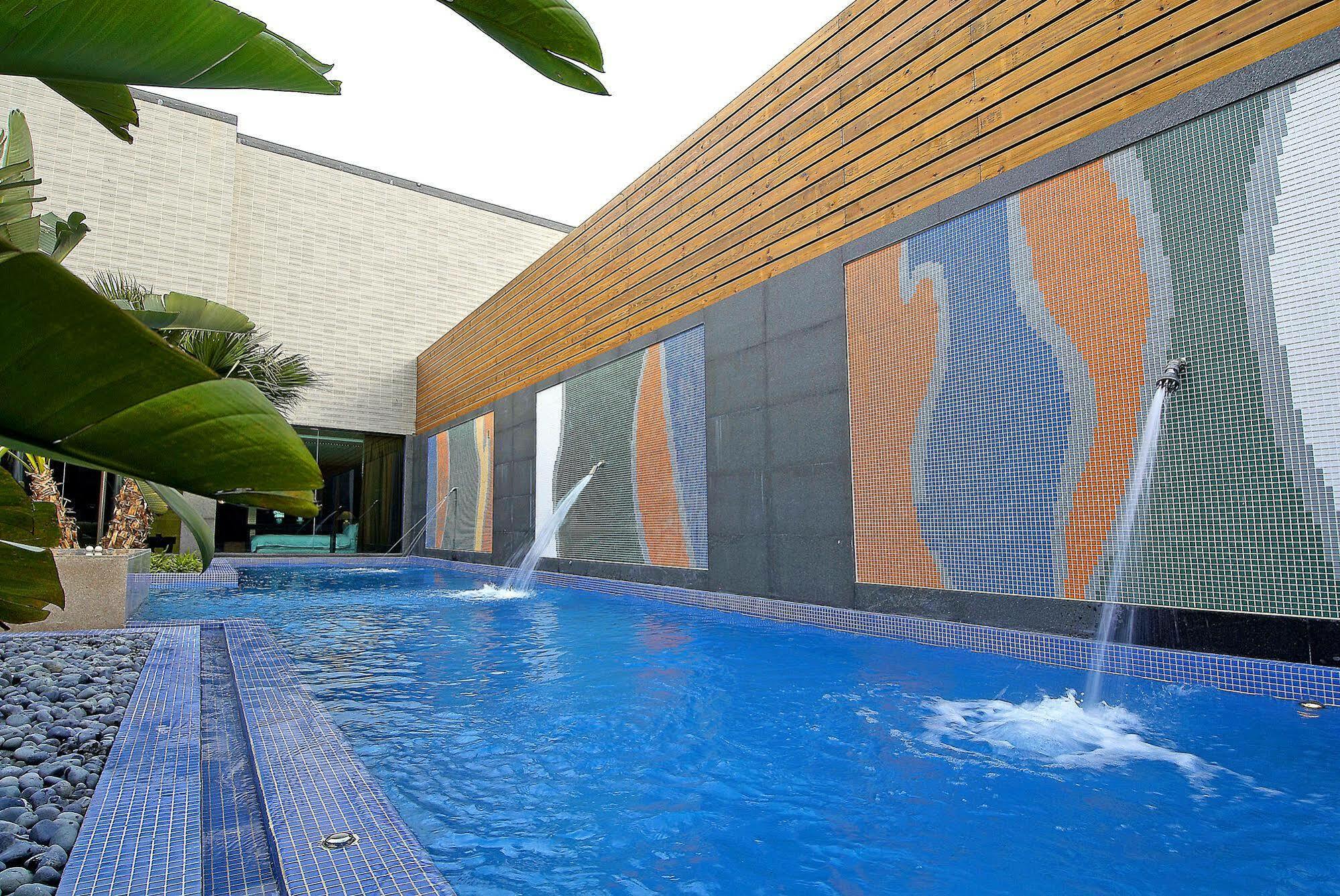 All-Ur Boutique Motel-Ping Tung Branch Pingtung Exteriör bild